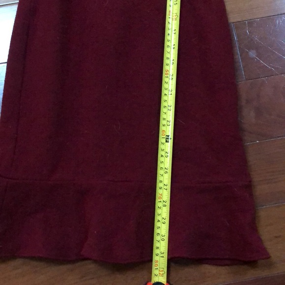 Ann Taylor size 0 petite cranberry zip back - Picture 8 of 8